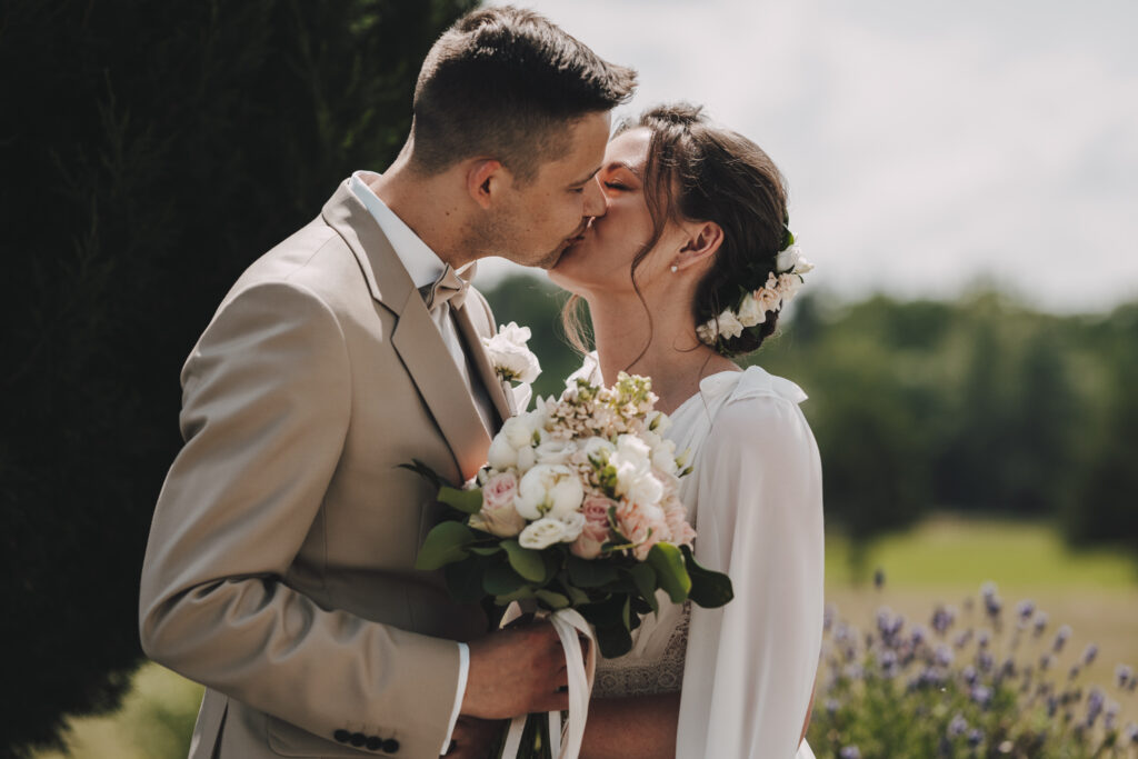 Kasia i Adrian - Romantyczny Ślub w Zielonej Górze - Niećkowiak Weddings Foto&Video 14