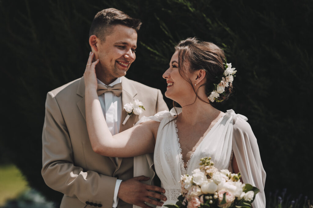Kasia i Adrian - Romantyczny Ślub w Zielonej Górze - Niećkowiak Weddings Foto&Video 15