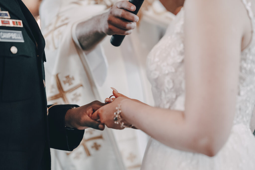 Basia i Kevin - Polsko-Amerykański ślub - Niećkowiak Weddings 18