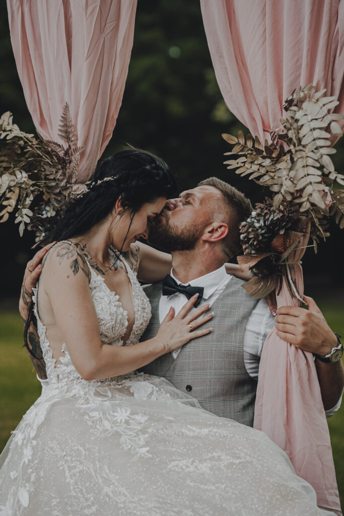 Martyna i Kuba - Ślub Pałac Henryków - Niećkowiak Weddings Foto&Video 18