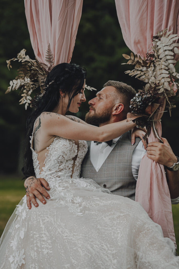 Martyna i Kuba - Ślub Pałac Henryków - Niećkowiak Weddings Foto&Video 19