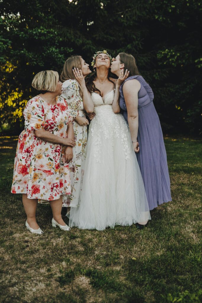 Diana i Alan - Ślub Stary Młyn w Brzeźnicy 83