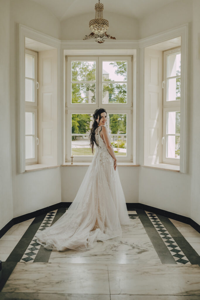 Martyna i Kuba - Ślub Pałac Henryków - Niećkowiak Weddings Foto&Video 44