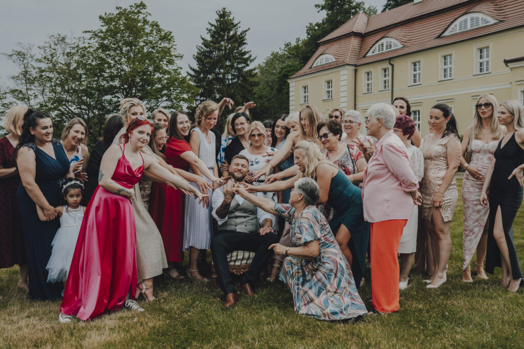 Martyna i Kuba - Ślub Pałac Henryków - Niećkowiak Weddings Foto&Video 52