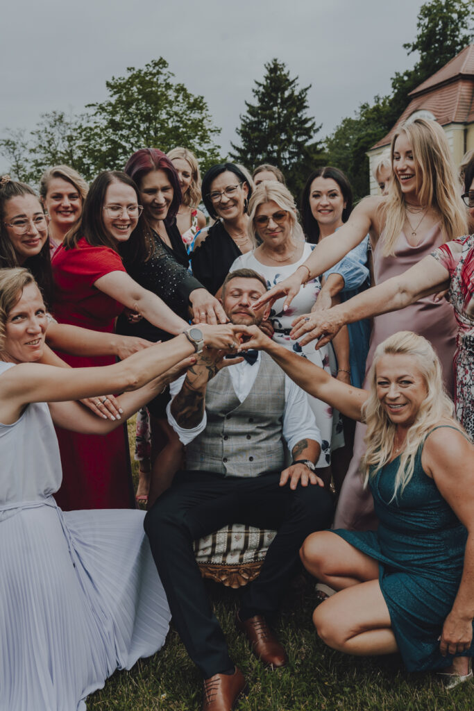 Martyna i Kuba - Ślub Pałac Henryków - Niećkowiak Weddings Foto&Video 54