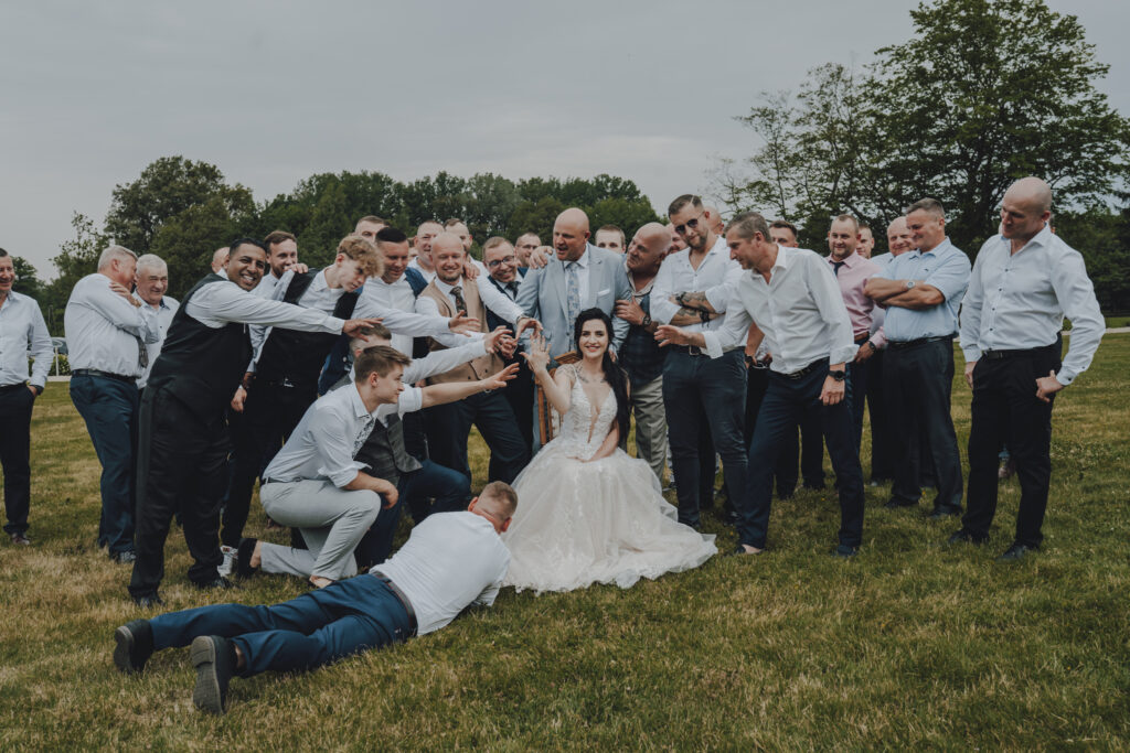 Martyna i Kuba - Ślub Pałac Henryków - Niećkowiak Weddings Foto&Video 57