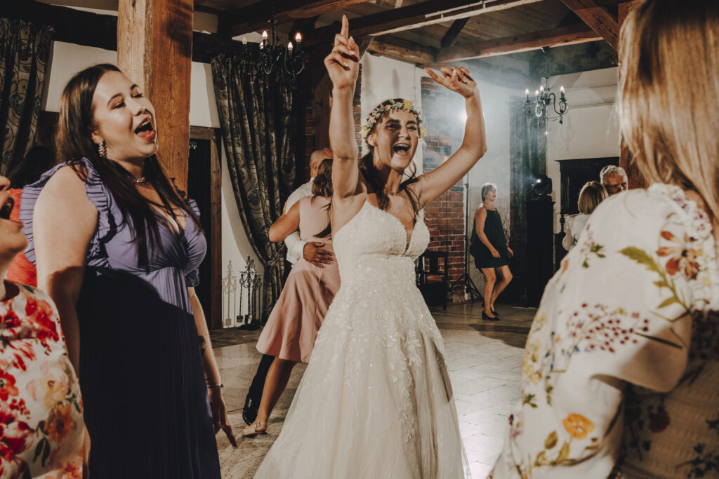 Diana i Alan - Ślub Stary Młyn w Brzeźnicy 39