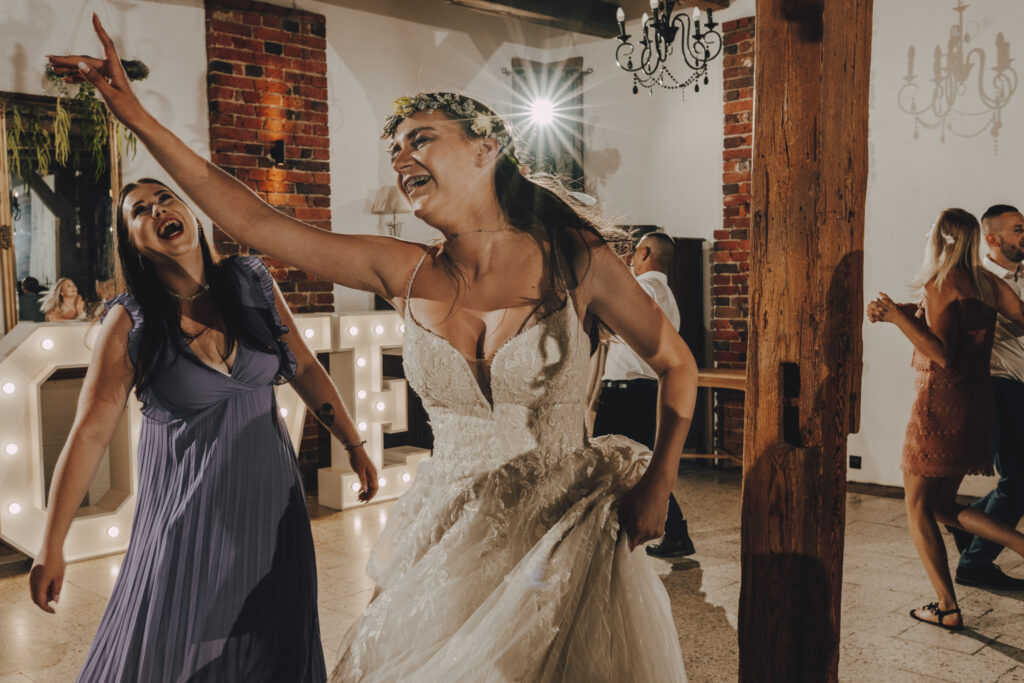 Diana i Alan - Ślub Stary Młyn w Brzeźnicy 40