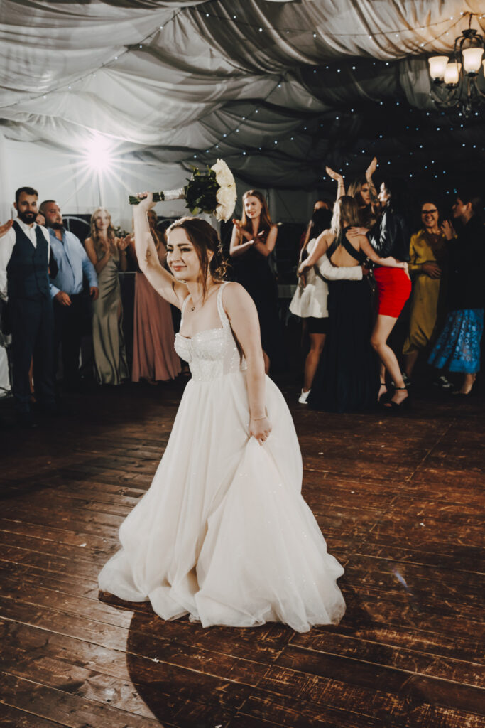 Fotografia Ślubna Niećkowiak Weddings - Magda i Dawid - Pałac Henryków 71