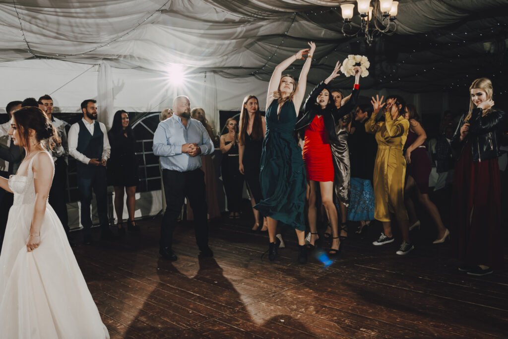 Fotografia Ślubna Niećkowiak Weddings - Magda i Dawid - Pałac Henryków 72