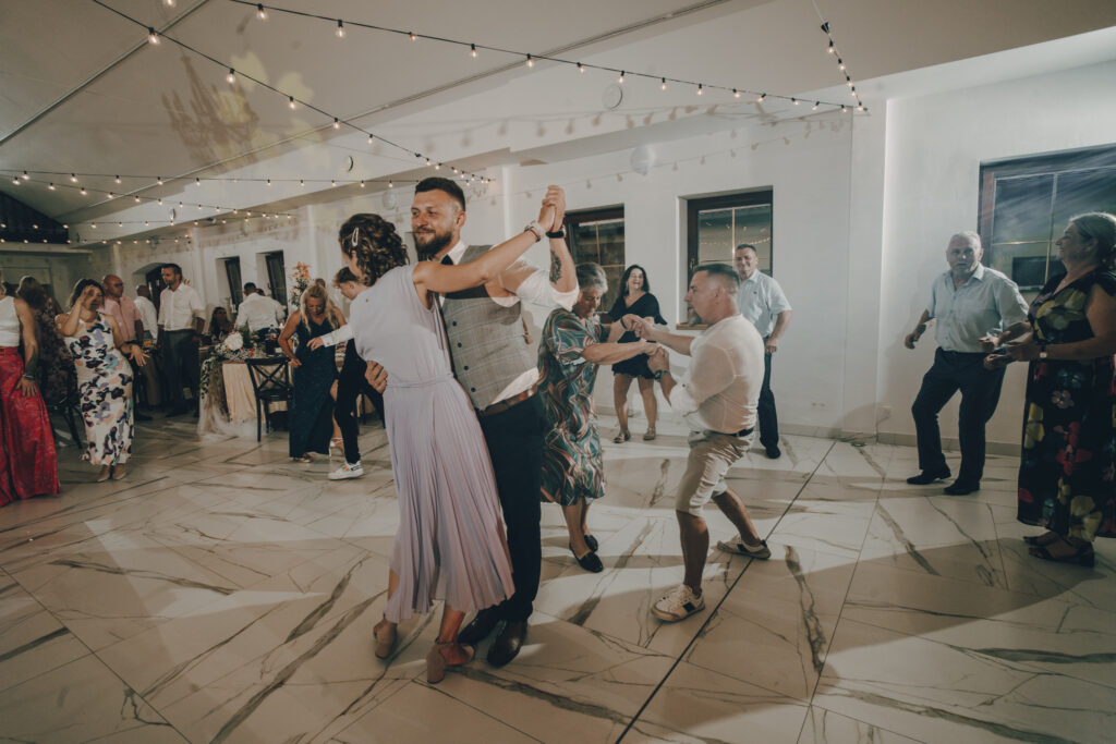 Martyna i Kuba - Ślub Pałac Henryków - Niećkowiak Weddings Foto&Video 61