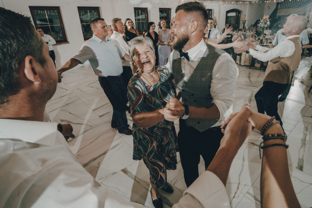 Martyna i Kuba - Ślub Pałac Henryków - Niećkowiak Weddings Foto&Video 62