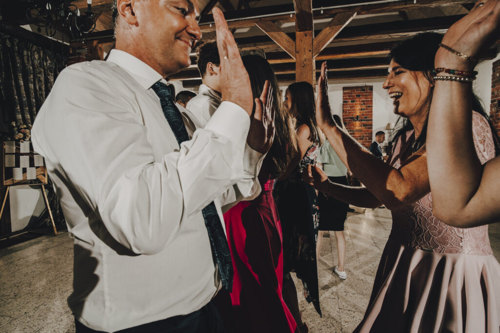 Diana i Alan - Ślub Stary Młyn w Brzeźnicy 87