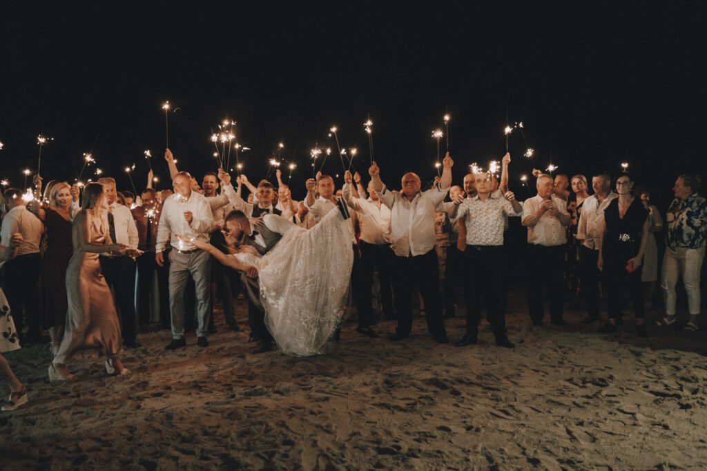 Martyna i Kuba - Ślub Pałac Henryków - Niećkowiak Weddings Foto&Video 70