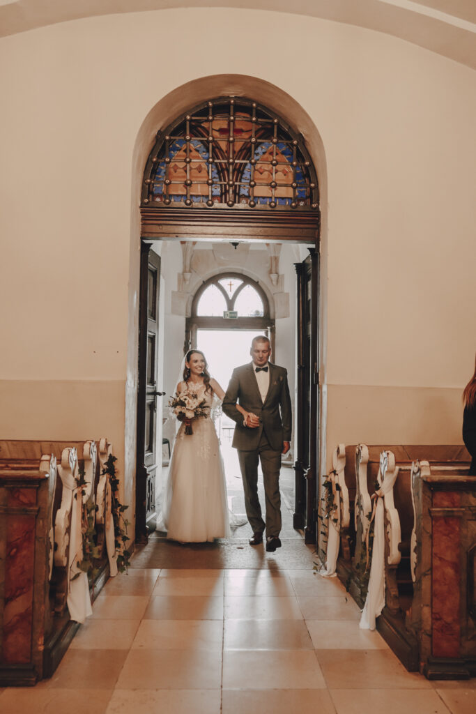 Karolina i Piotr -Slub w Polkowicach - Niećkowiak Weddings Foto&Video 3