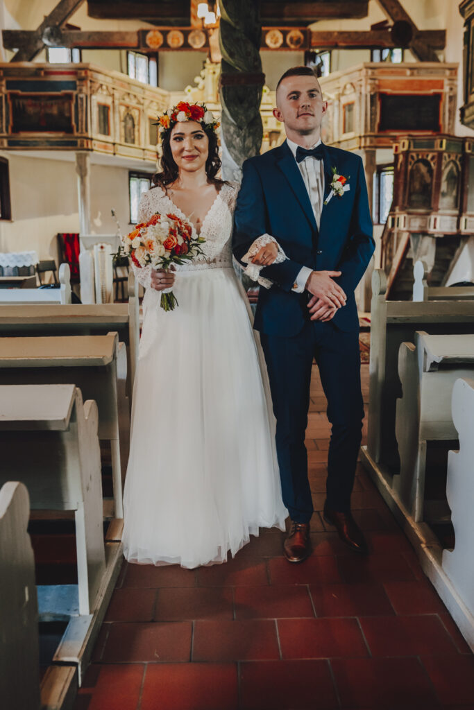 Ewa i Arek - Emocjonalny Ślub - Niećkowiak Weddings 35