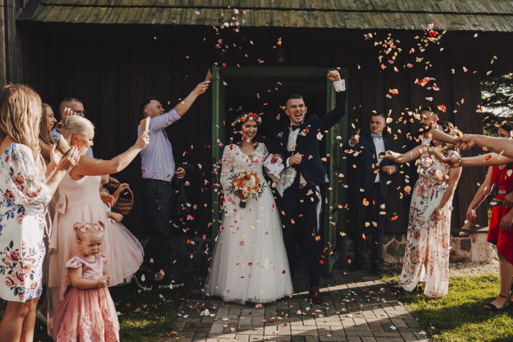 Ewa i Arek - Emocjonalny Ślub - Niećkowiak Weddings 40