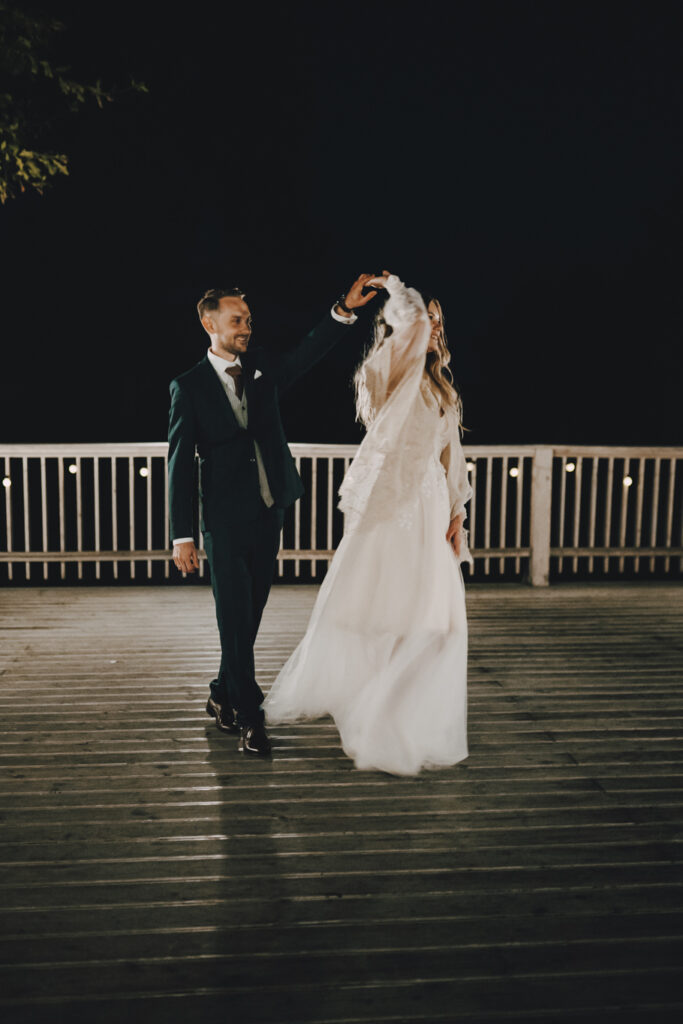 Ola i Maciek - Klimatyczny Ślub - Niećkowiak Weddings 21