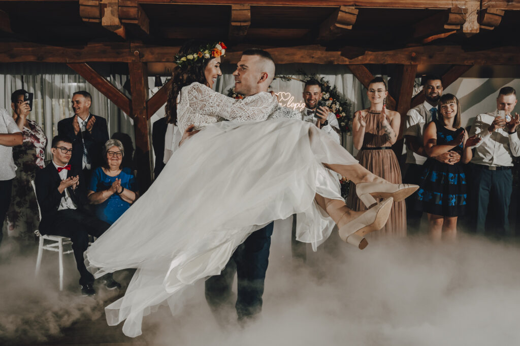 Ewa i Arek - Emocjonalny Ślub - Niećkowiak Weddings 55