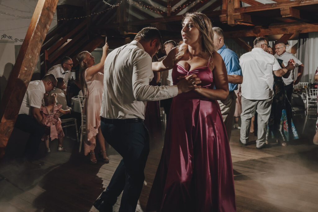 Ewa i Arek - Emocjonalny Ślub - Niećkowiak Weddings 58