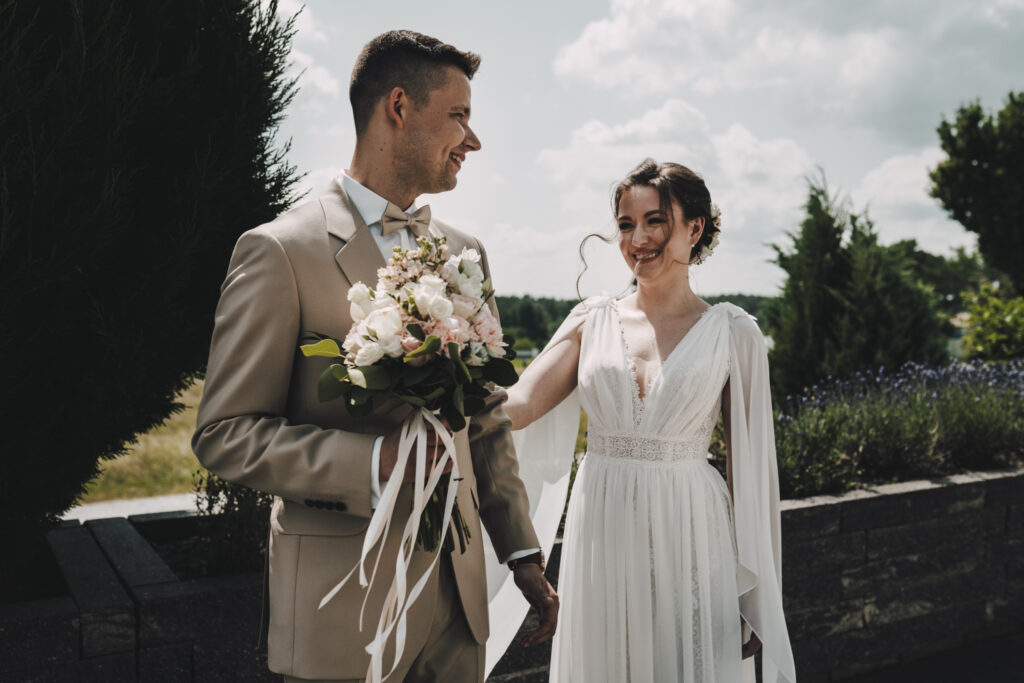 Kasia i Adrian - Romantyczny Ślub w Zielonej Górze - Niećkowiak Weddings Foto&Video 13