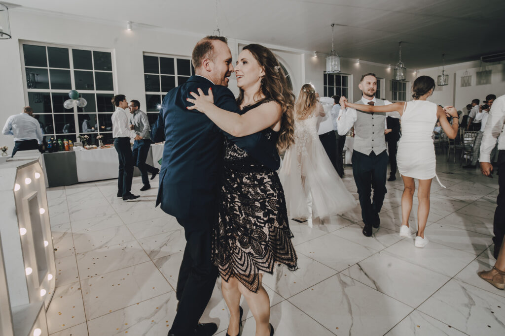 Ola i Maciek - Klimatyczny Ślub - Niećkowiak Weddings 1