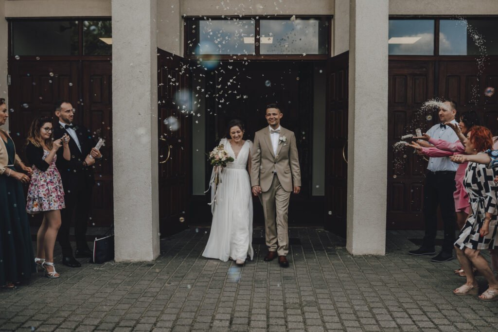 Kasia i Adrian - Romantyczny Ślub w Zielonej Górze - Niećkowiak Weddings Foto&Video 17
