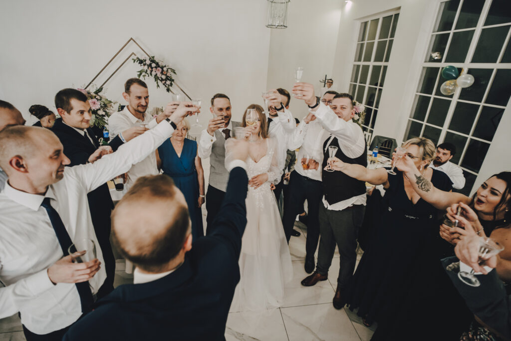 Ola i Maciek - Klimatyczny Ślub - Niećkowiak Weddings 2