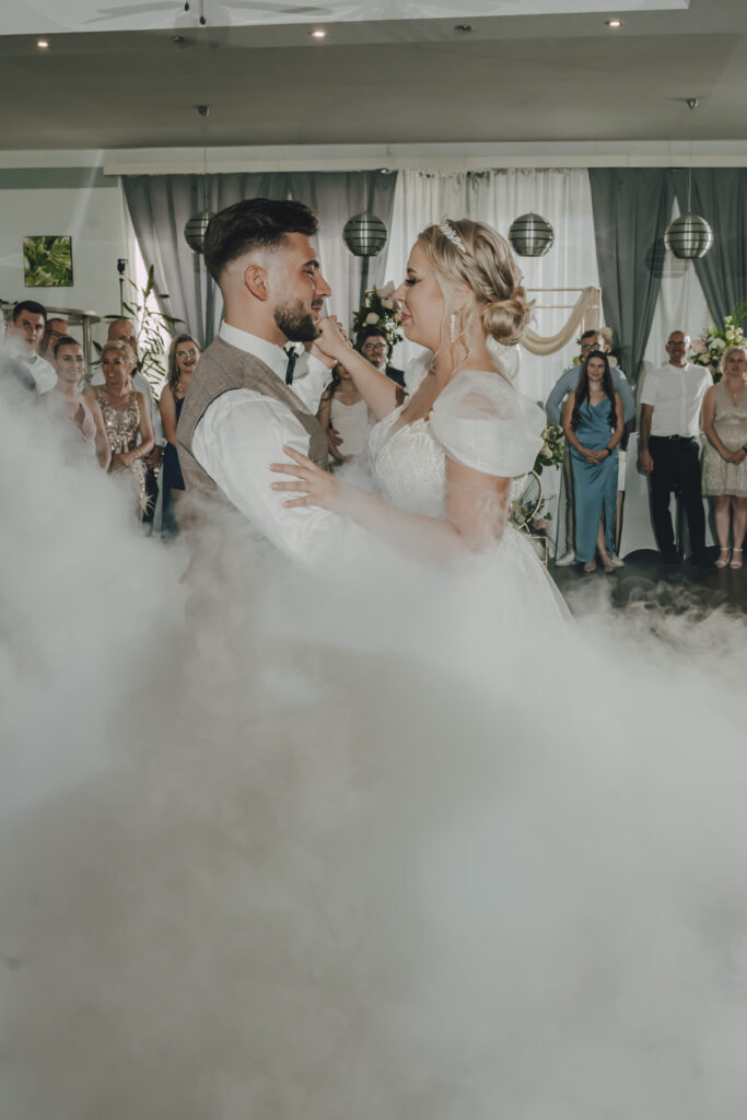 Klaudia i Mateusz - Ślub w Kożuchowie - Niećkowiak Foto&Video 15