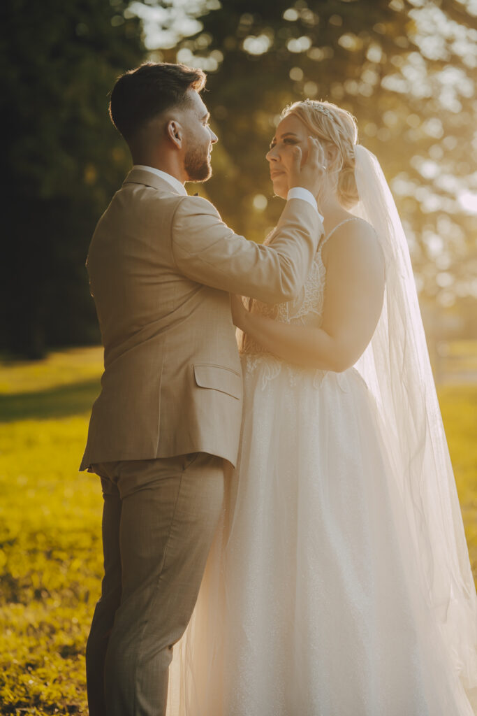 Klaudia i Mateusz - Ślub w Kożuchowie - Niećkowiak Foto&Video 27