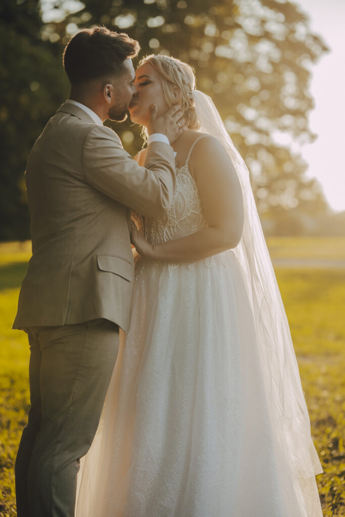 Klaudia i Mateusz - Ślub w Kożuchowie - Niećkowiak Foto&Video 28