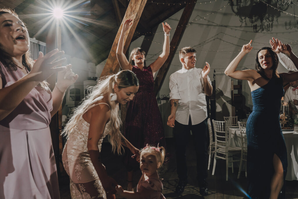 Ewa i Arek - Emocjonalny Ślub - Niećkowiak Weddings 110