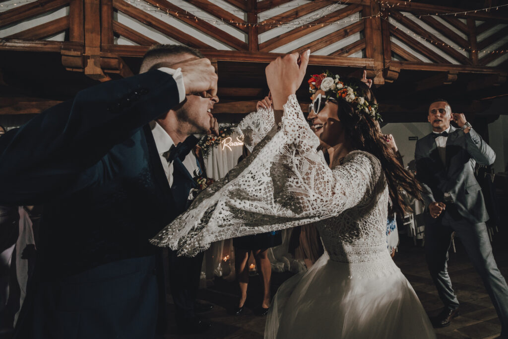 Ewa i Arek - Emocjonalny Ślub - Niećkowiak Weddings 122