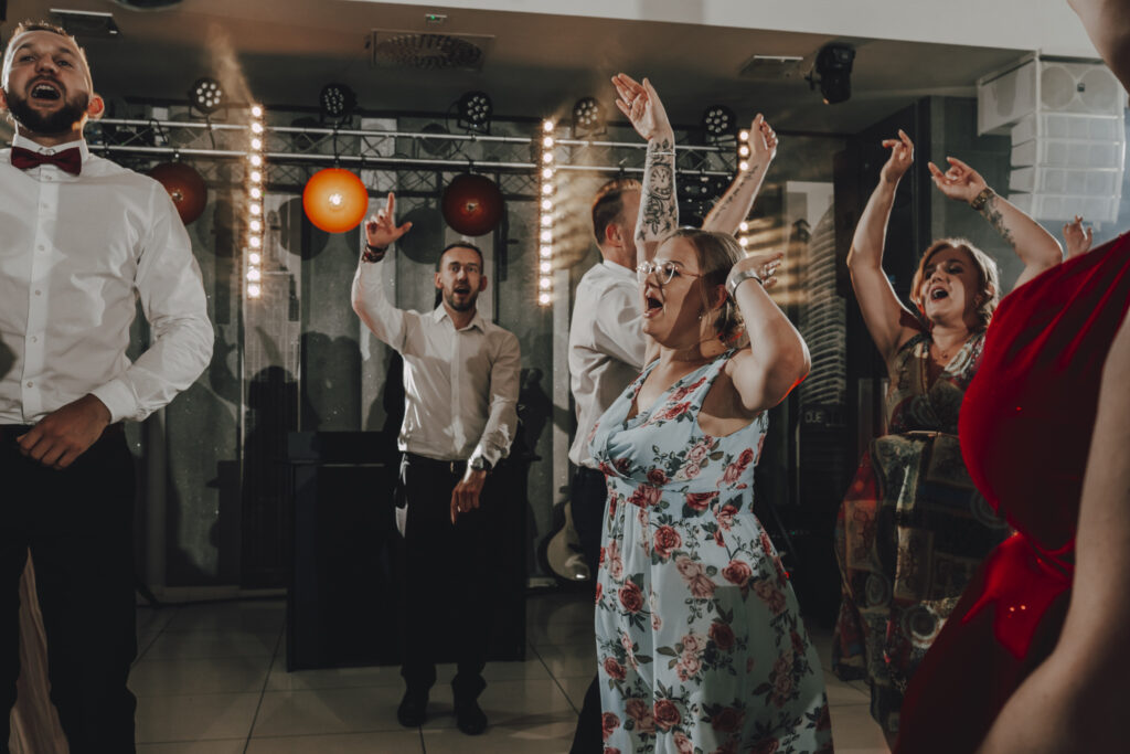 Kasia i Adrian - Romantyczny Ślub w Zielonej Górze - Niećkowiak Weddings Foto&Video 27