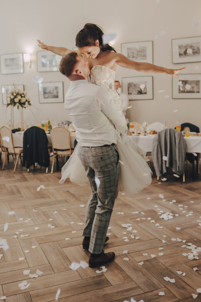 Kamila i Karol - Winobraniowy Ślub - Zatonie 38