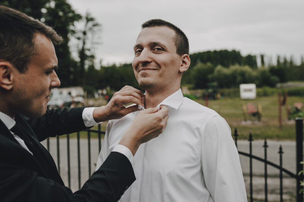 Diana i Alan - Ślub Stary Młyn w Brzeźnicy 51