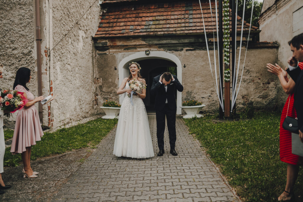 Diana i Alan - Ślub Stary Młyn w Brzeźnicy 18