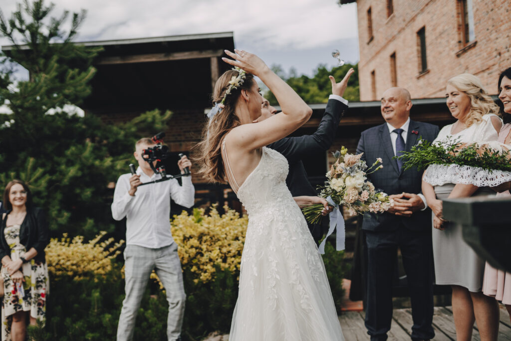 Diana i Alan - Ślub Stary Młyn w Brzeźnicy 75