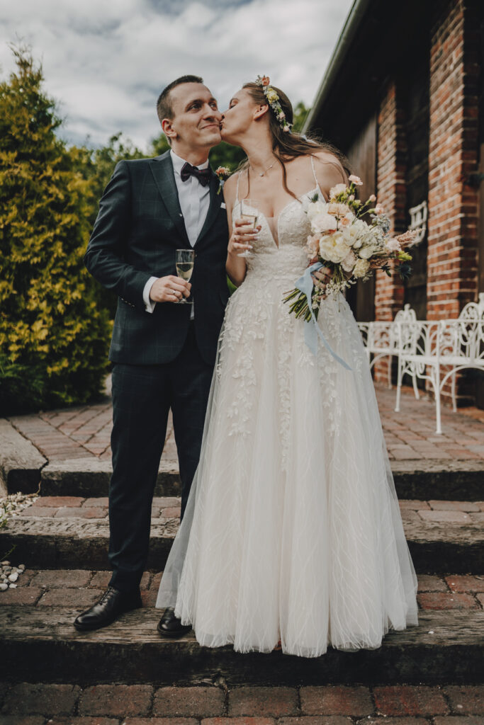 Diana i Alan - Ślub Stary Młyn w Brzeźnicy 77