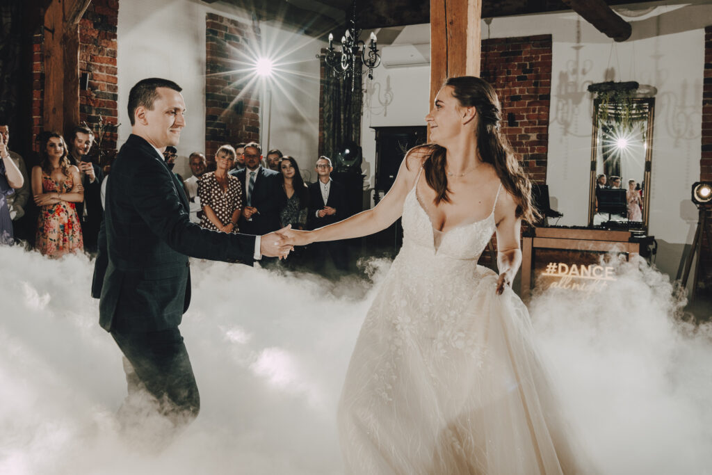 Diana i Alan - Ślub Stary Młyn w Brzeźnicy 78