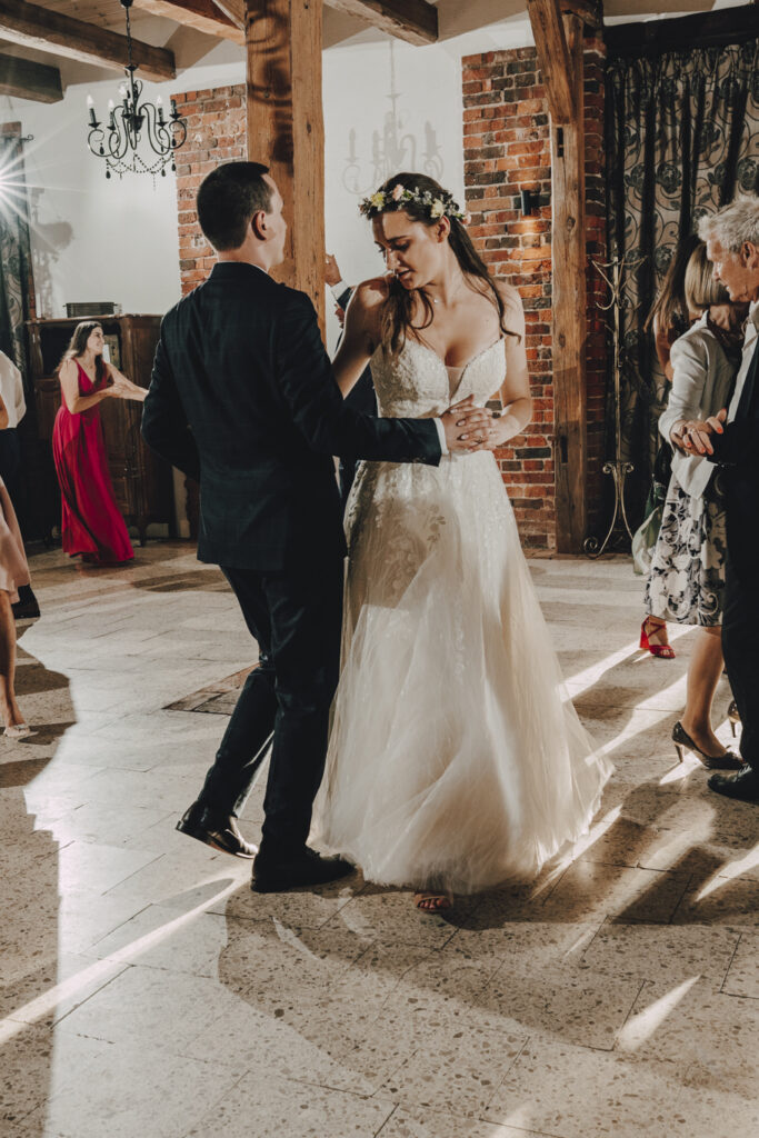 Diana i Alan - Ślub Stary Młyn w Brzeźnicy 80