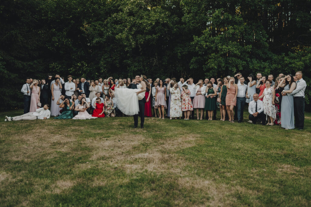 Diana i Alan - Ślub Stary Młyn w Brzeźnicy 31