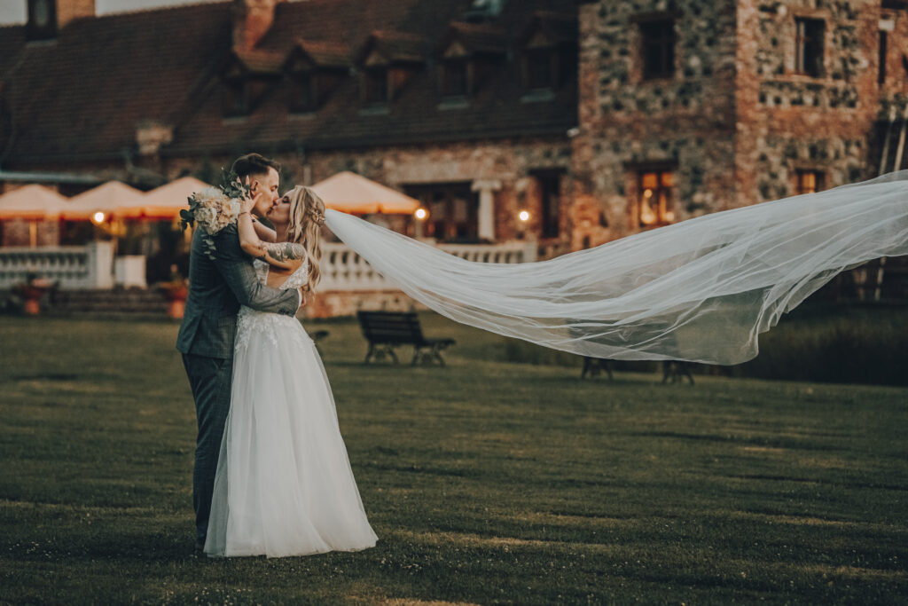 Jowita i Marcin - Ślub Żabi Dwór Radwanowo 25