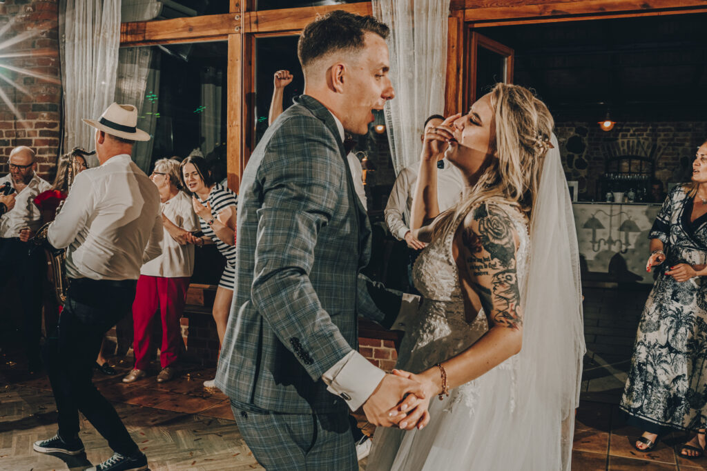 Jowita i Marcin - Ślub Żabi Dwór Radwanowo 33